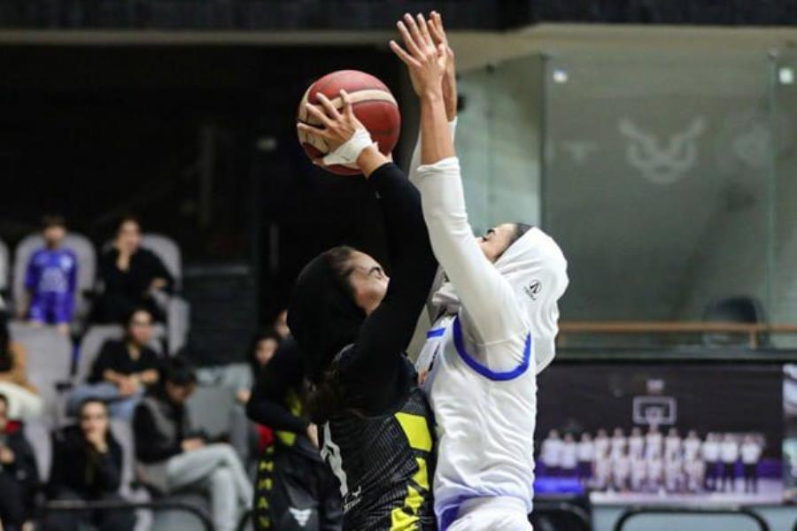 گروه بهمن - استقلال؛ جدال دیدنی زنان در لیگ برتر بسکتبال
